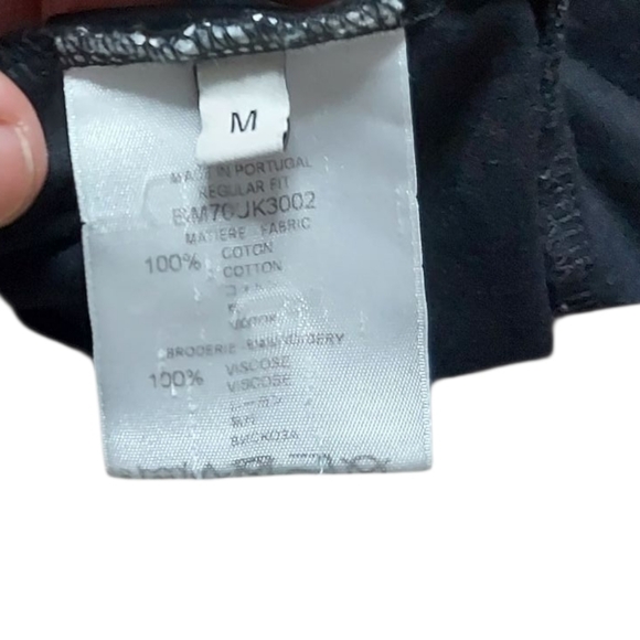 Givenchy | Cursive Logo Tee Shirt | 3D Embroidery Style | Black | Oversized - Picture 9 of 12